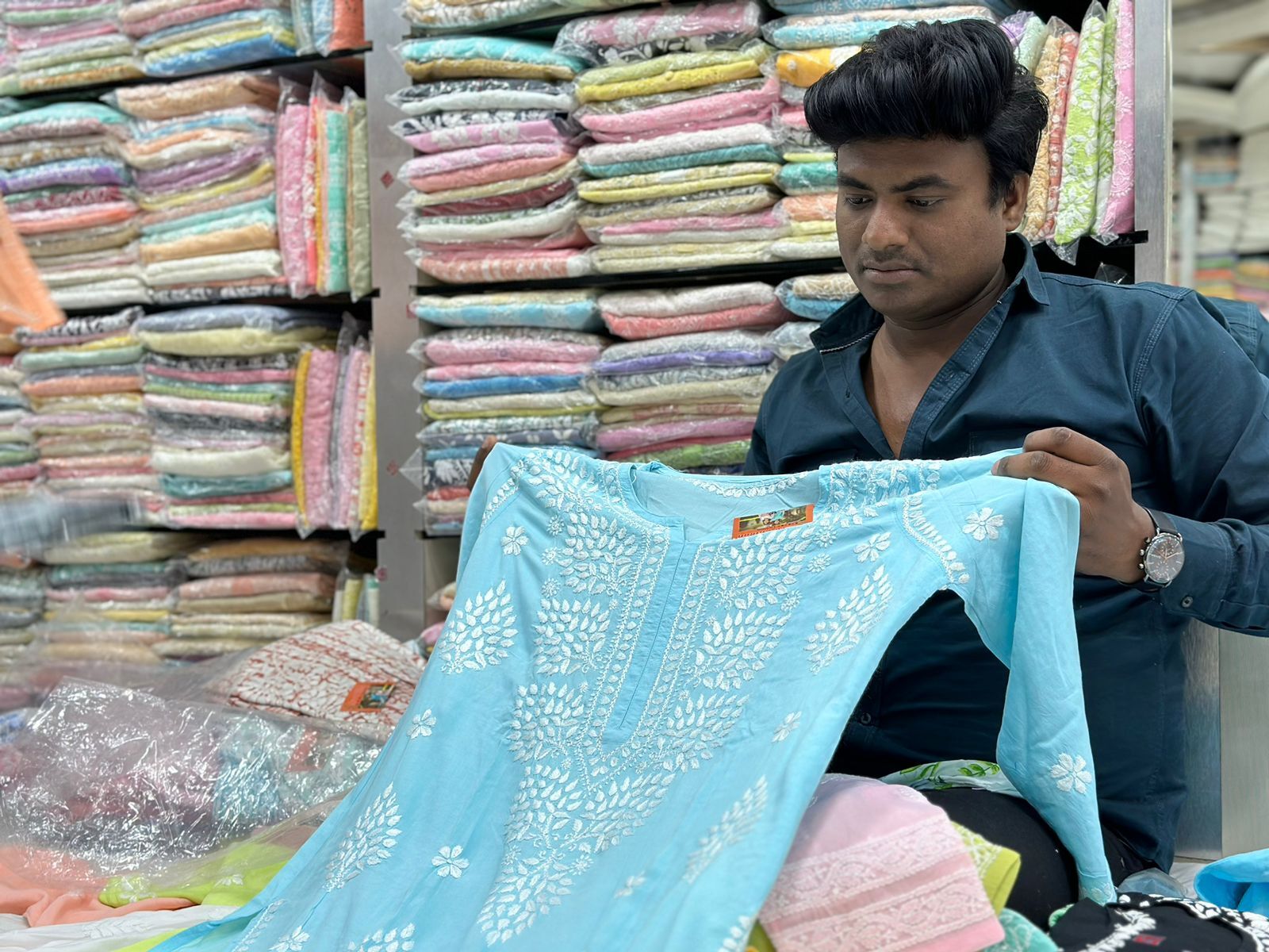 Buy Beautiful Pure Cotton Chikankari Saree With Blouse Piece / Mercerised  Cotton Hakoba Sarees / Chikankari Hakoba Cotton Sari / Embedded Sari Online  in India - Etsy